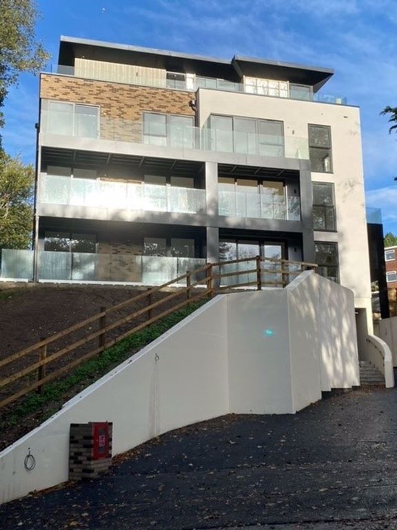 Property photo 1 of 18 Photo 11