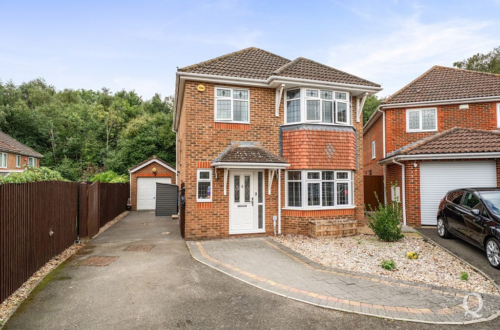 Property photo 1 of 27 Acb408F0-c3Cb-452...