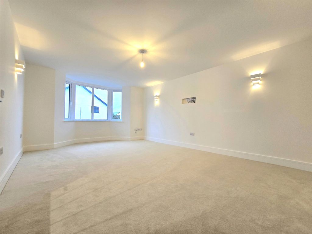 Property photo 3 of 18 Picture No. 50