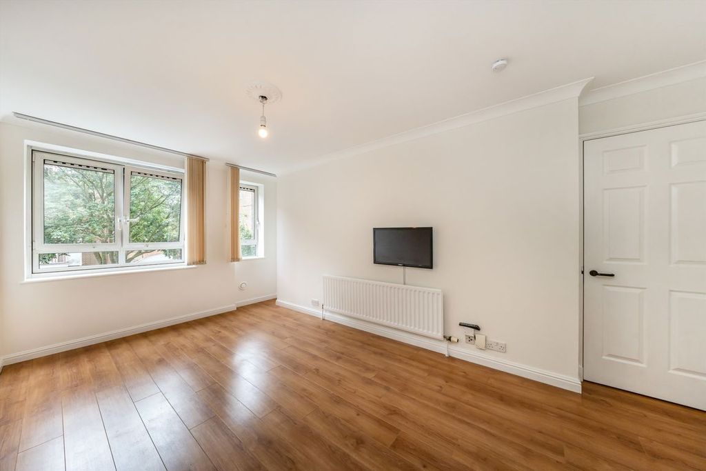 Property photo 2 of 5