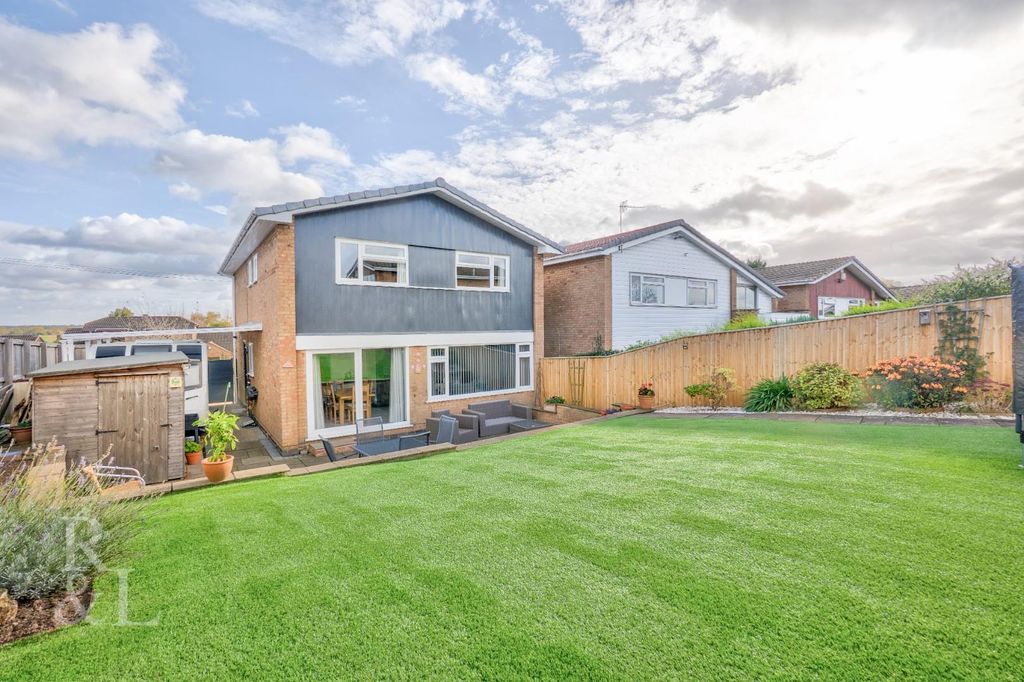 Property photo 2 of 31 20 Pennine Way (27).Jpg