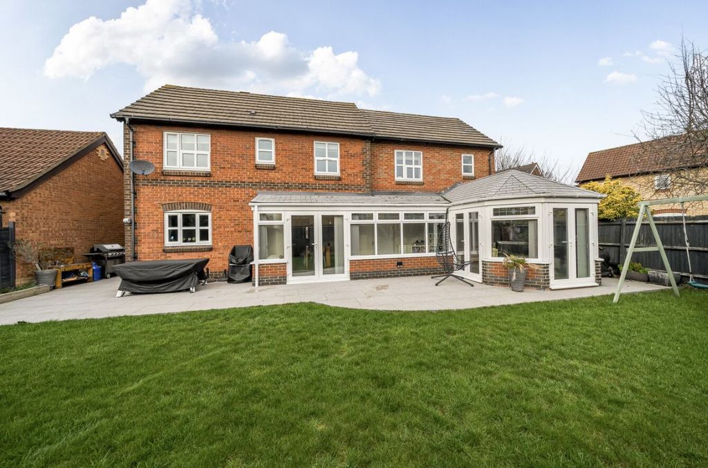 Property photo 3 of 21