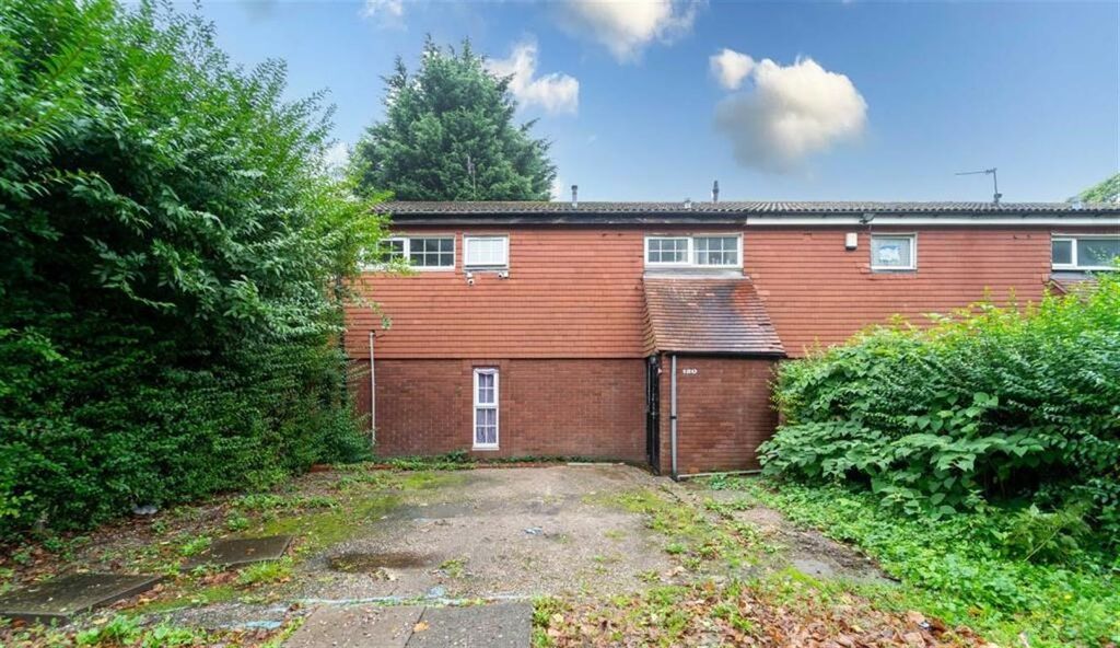 Property photo 1 of 5