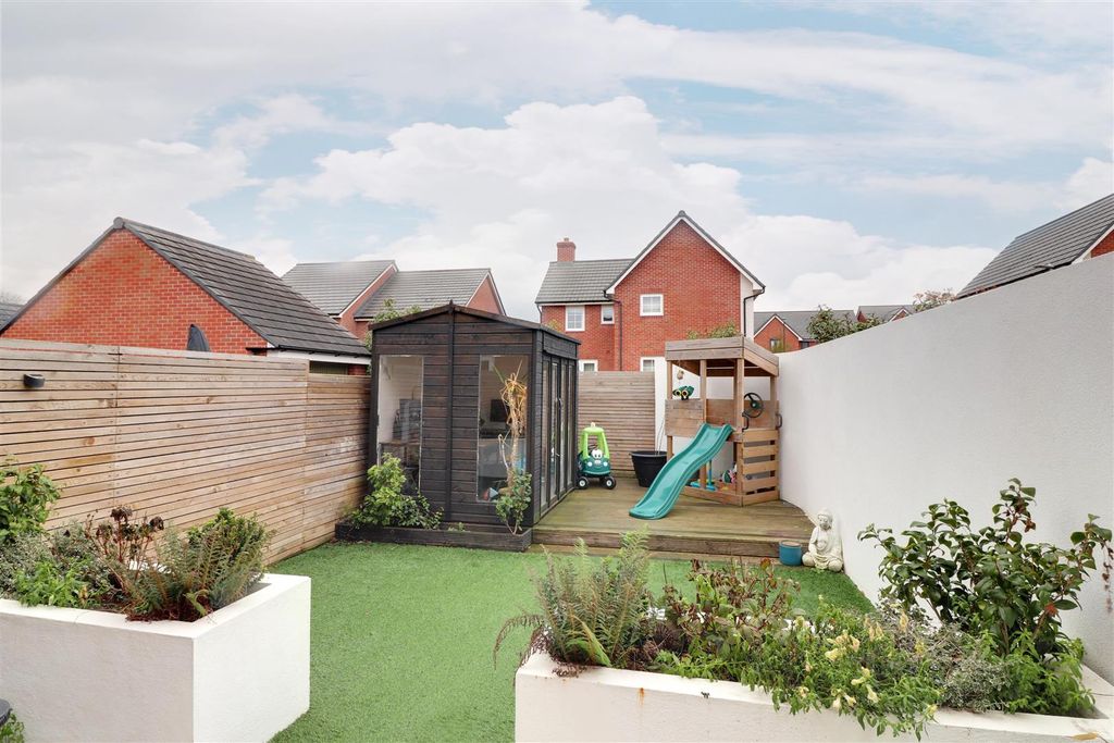 Property photo 3 of 14