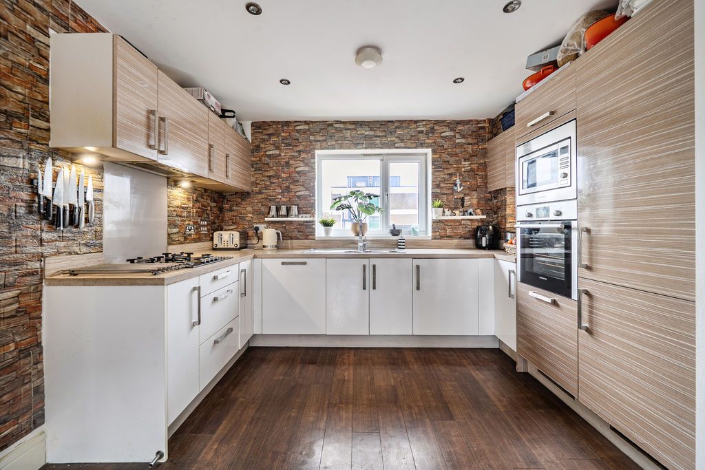 Property photo 3 of 18 Lounge/Kitchen/Diner