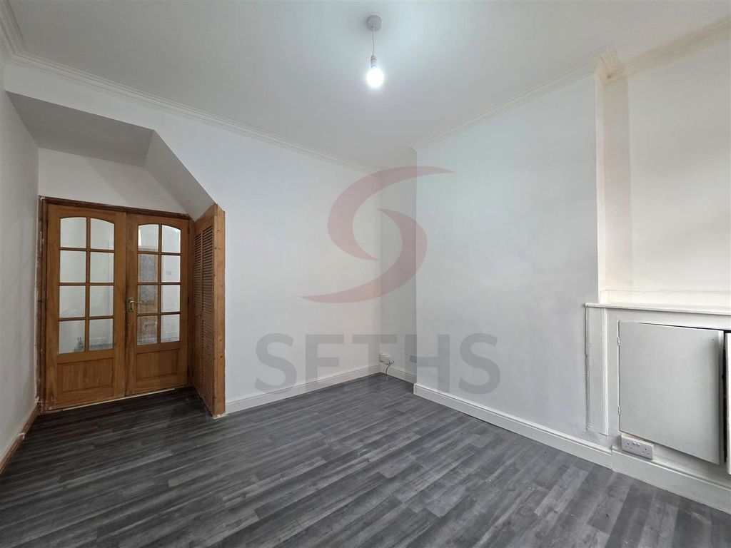Property photo 3 of 12 Reception Room