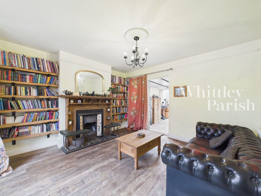 Property photo 3 of 17