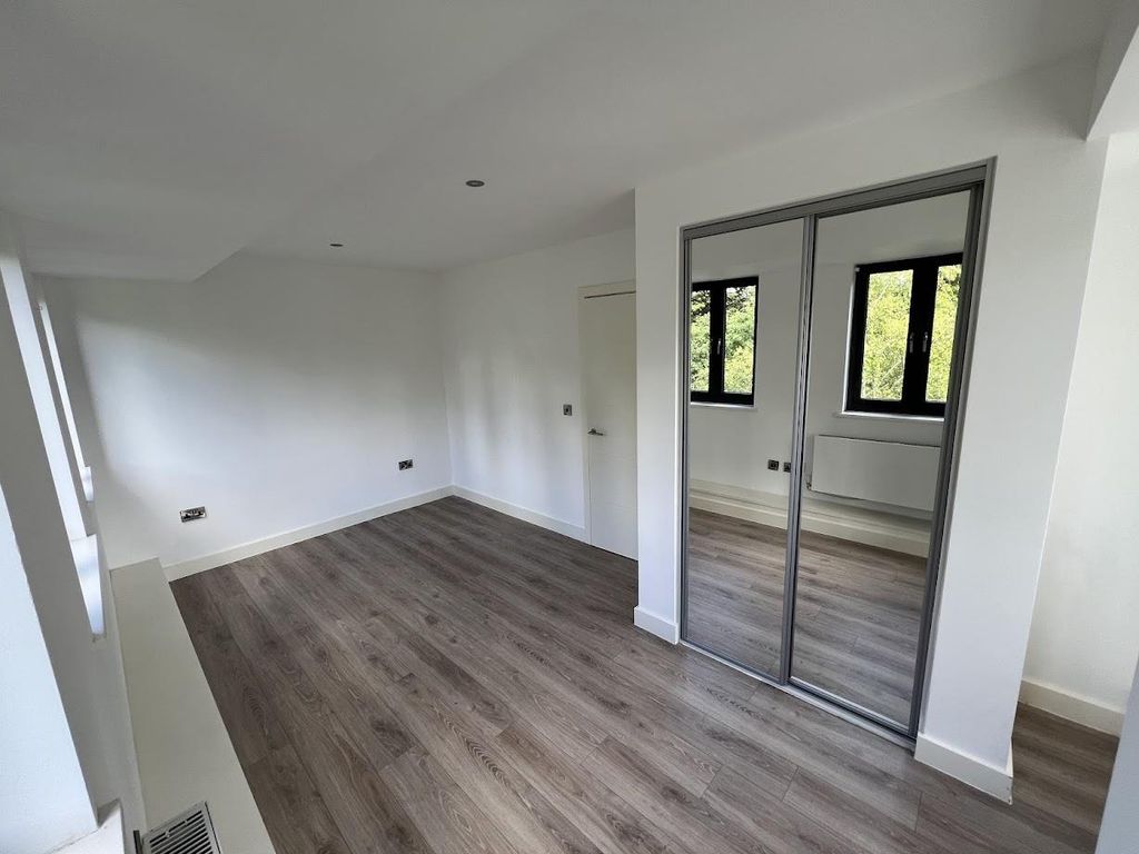 Property photo 3 of 6 Img_9584.Jpg