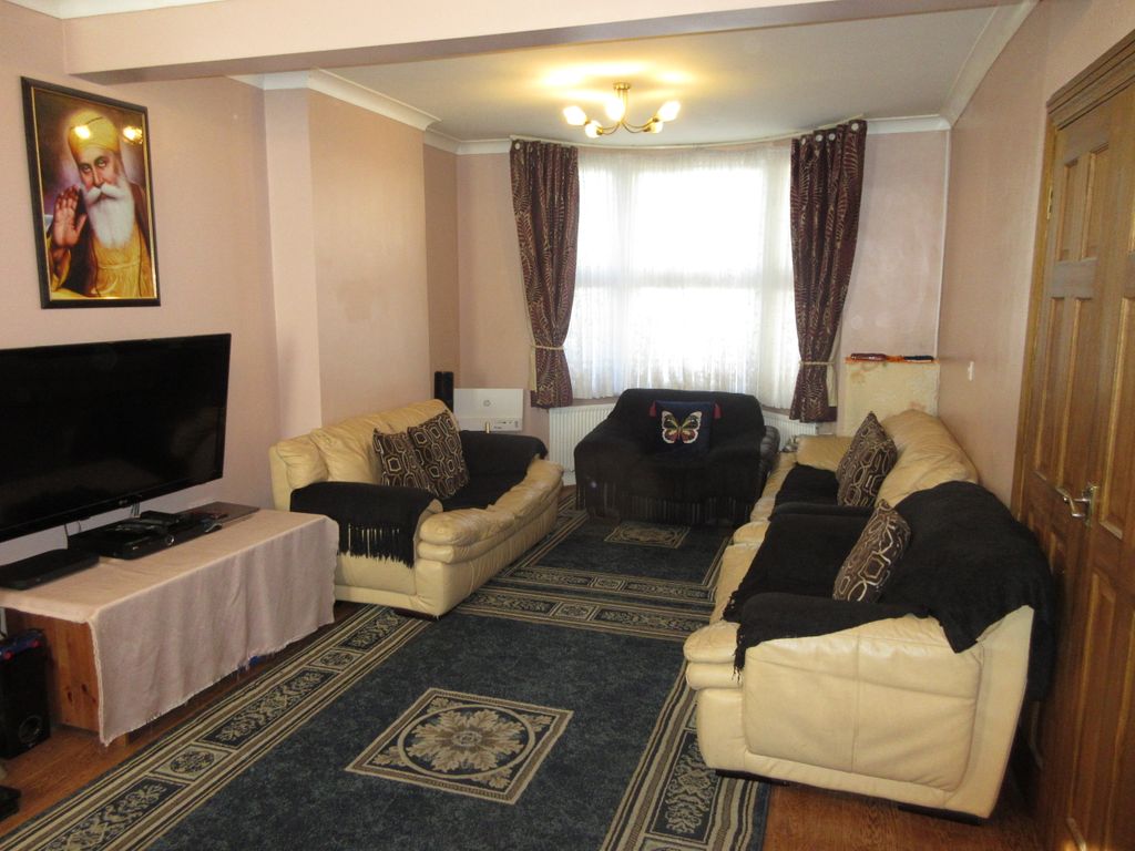 Property photo 2 of 17