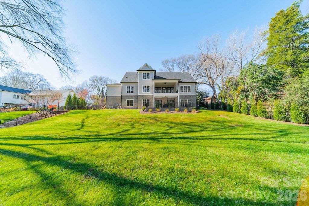 Property photo 2 of 12 <Alttext/>