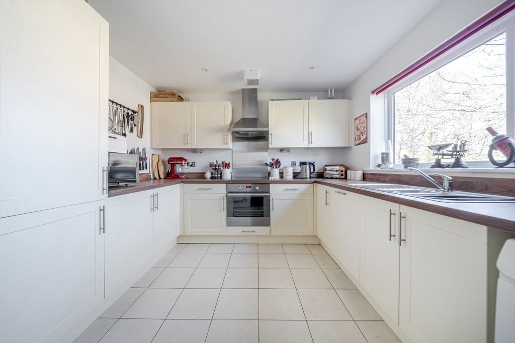 Property photo 3 of 13 Picture No. 02