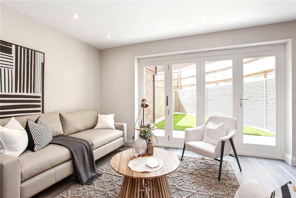 Property photo 2 of 13 Reception