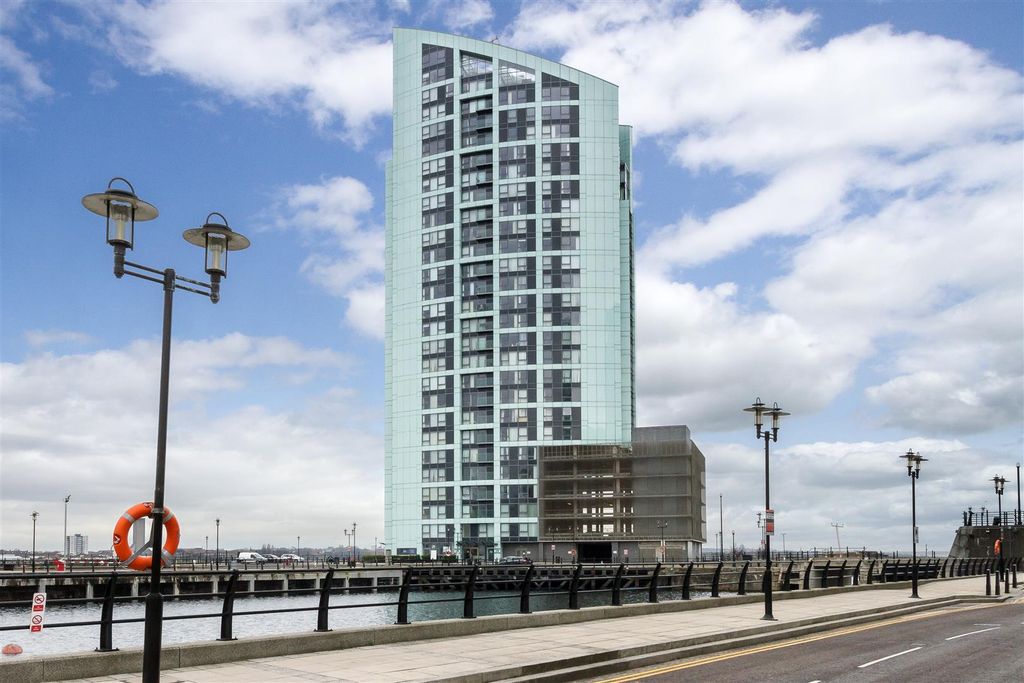 Property photo 1 of 7 Alexandra Tower