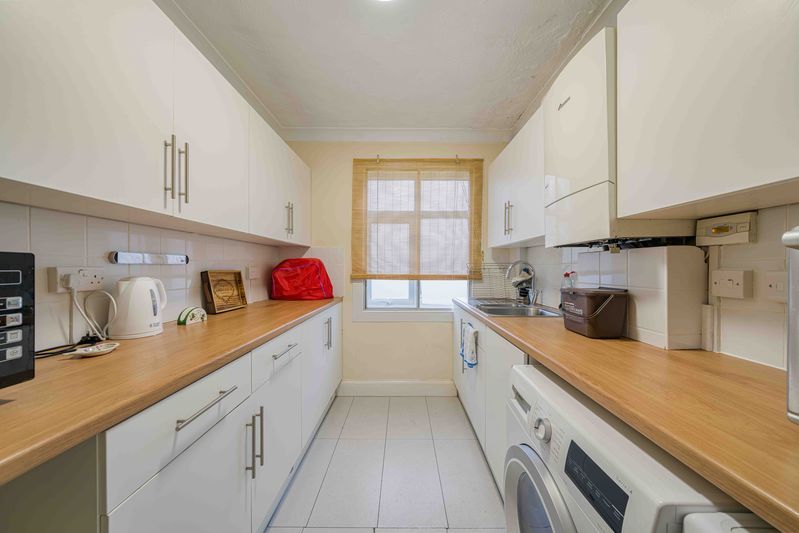 Property photo 2 of 14 Photo 5