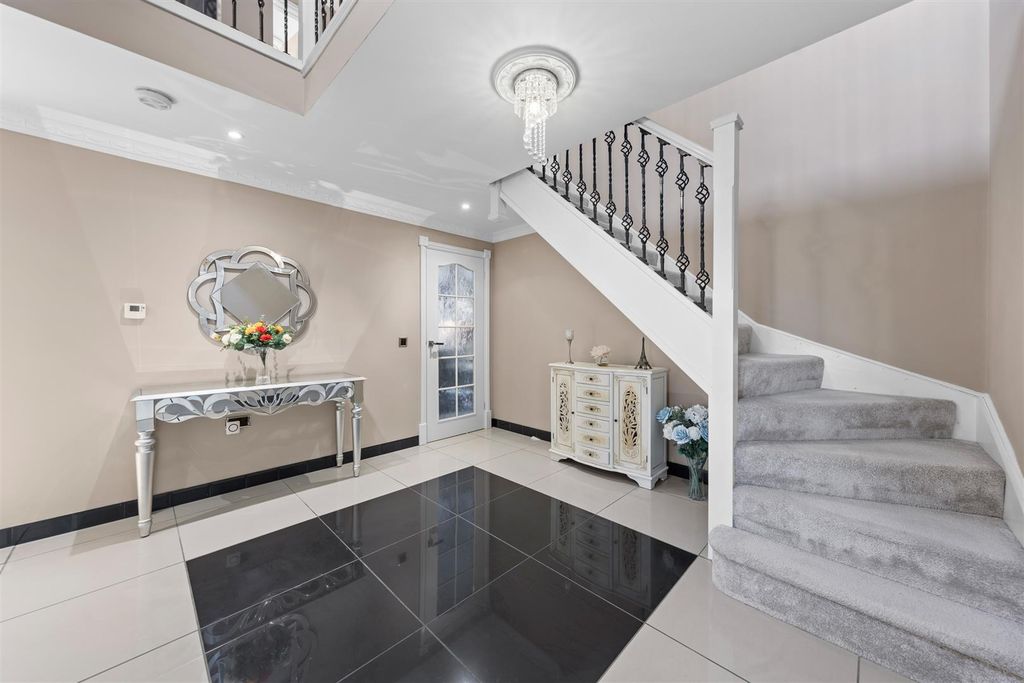 Property photo 2 of 30 95Bradwellrdweb21.Jpg