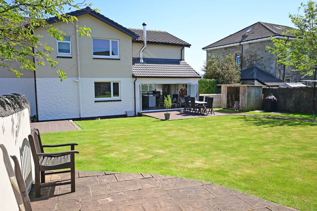 Property photo 1 of 35 4185040