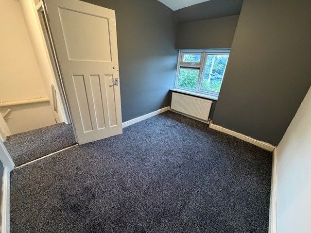 Property photo 2 of 12 Bedroom