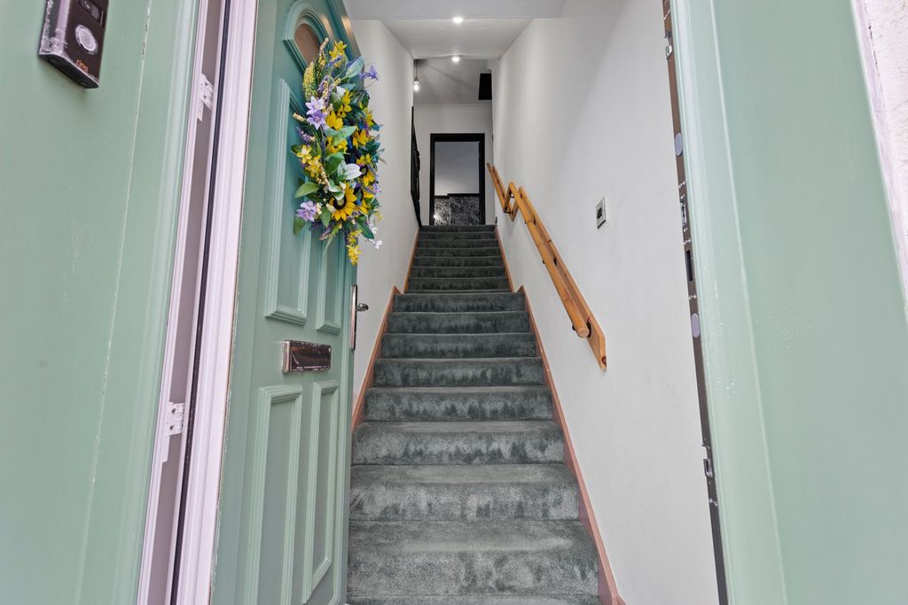 Additional image 4 of 2 bed flat for saleNew Mill Road, Kilmarnock KA1