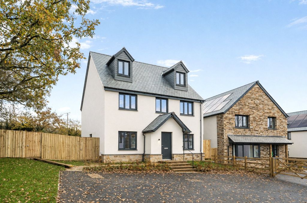 Property photo 1 of 6 Previous Development