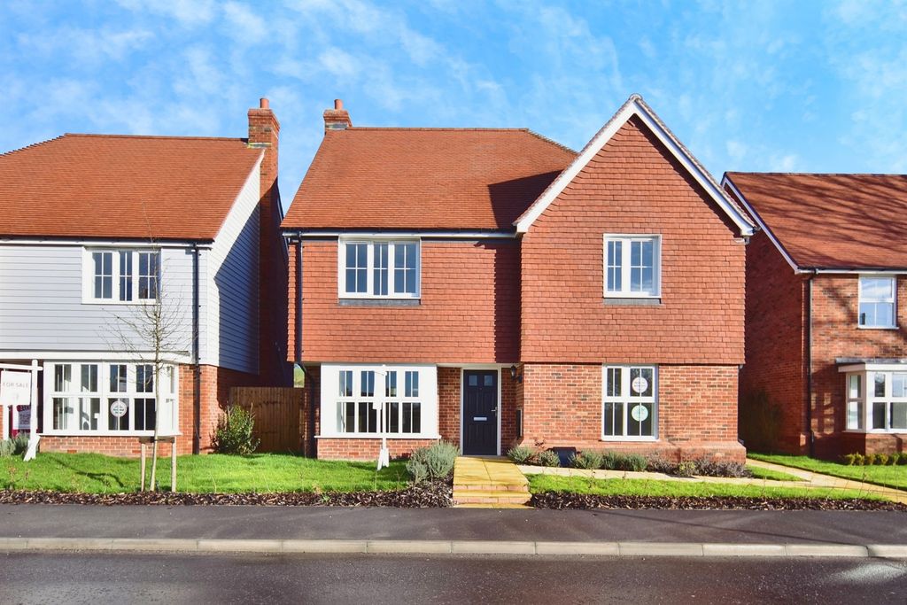 Property photo 2 of 13