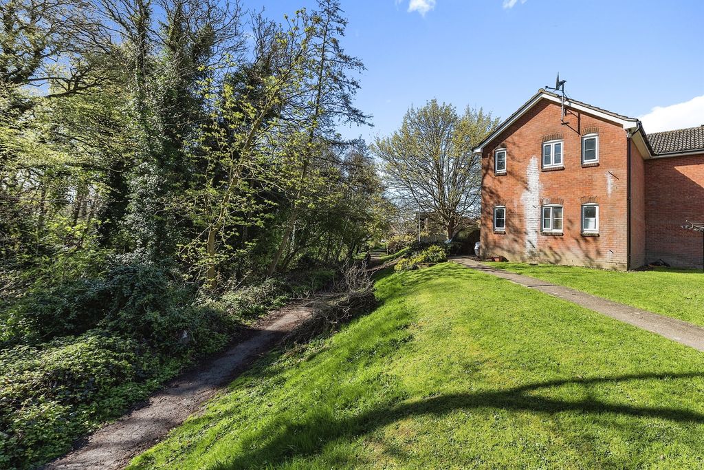 Property photo 3 of 7 Exterior