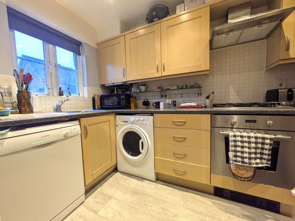 Property photo 2 of 3