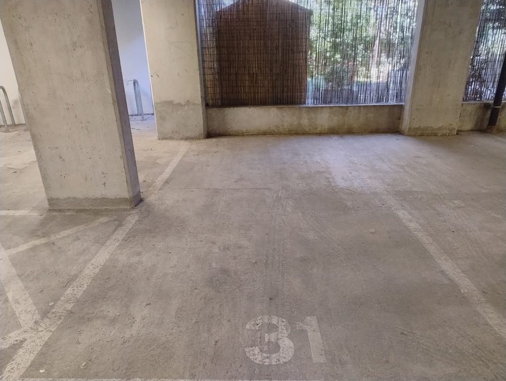 Property photo 1 of 2