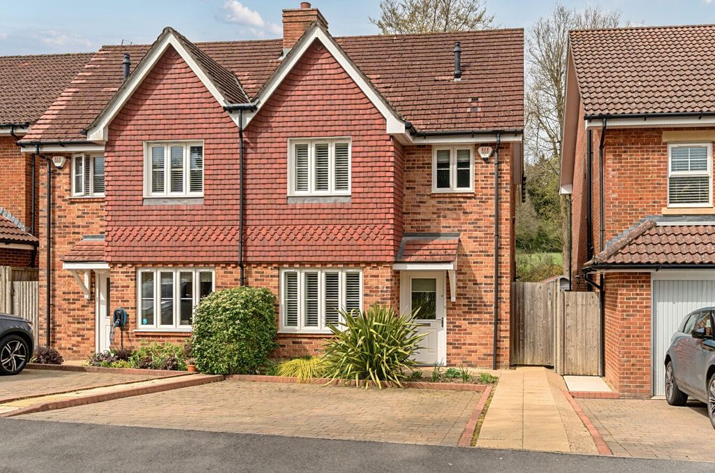 Property photo 1 of 17 1439059-21-69d7A3...