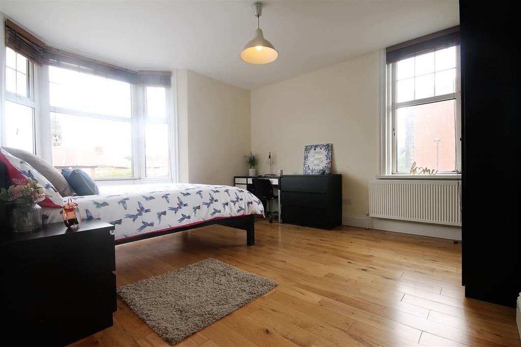 Property photo 3 of 10 13581.Jpg