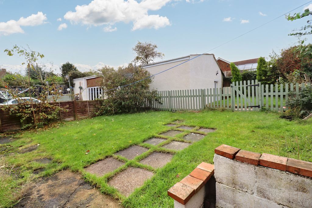 Property photo 2 of 11