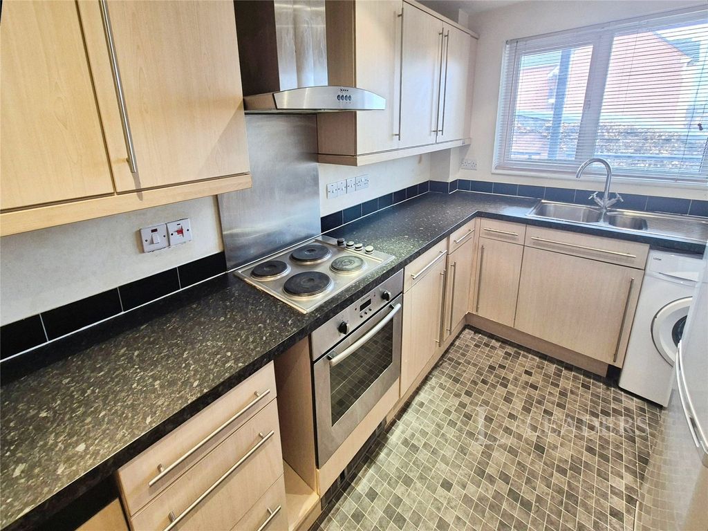 Property photo 3 of 14 Picture No. 25