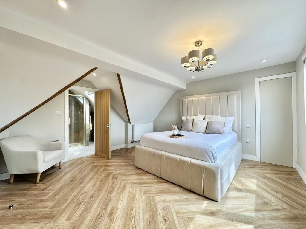 Property photo 3 of 14 14402Bd4-51F5-4Ff6-Bee3-F0B937B348F3.Jpg
