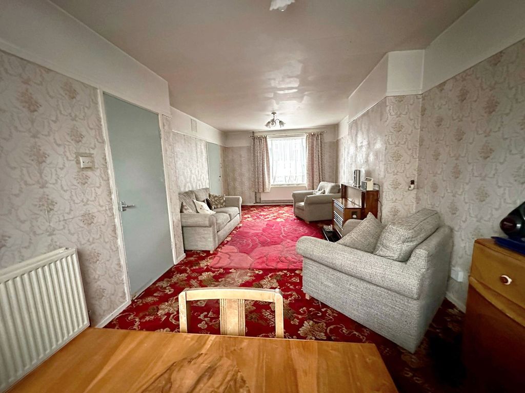 Property photo 2 of 14 Picture 2