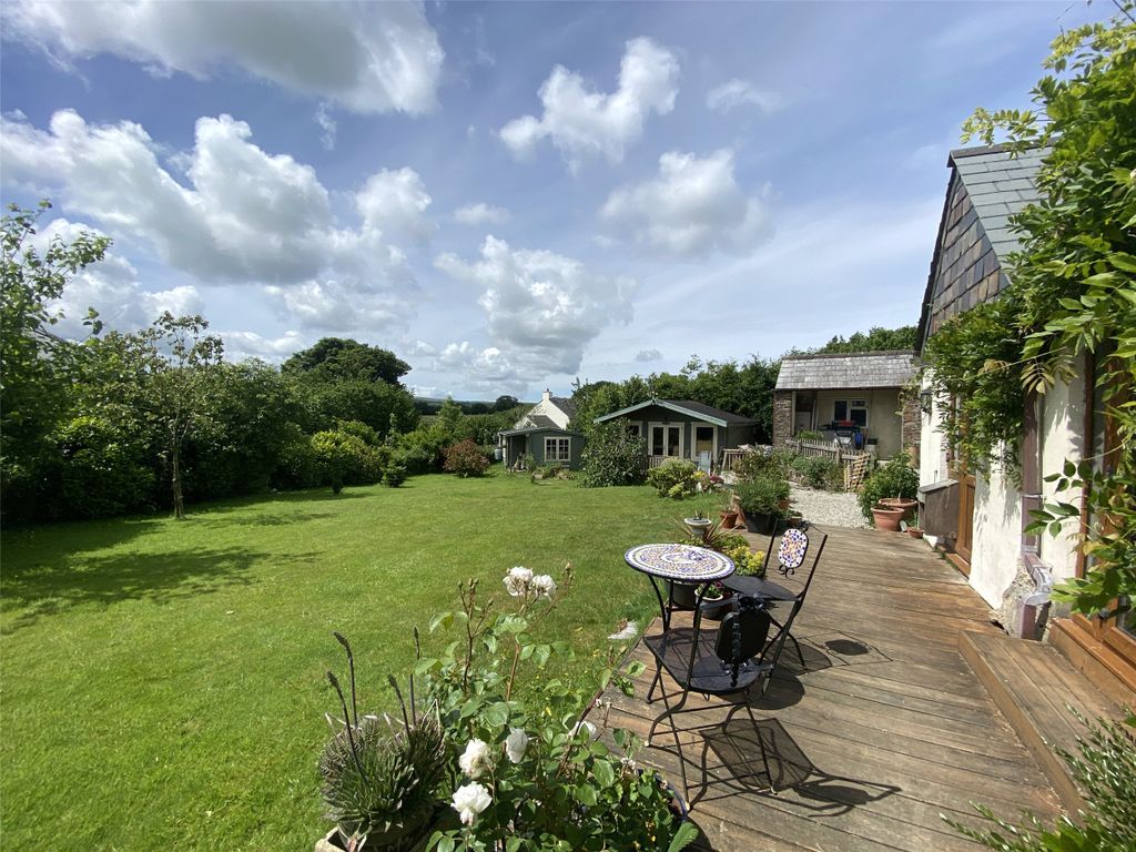 Property photo 2 of 27 Picture No. 02