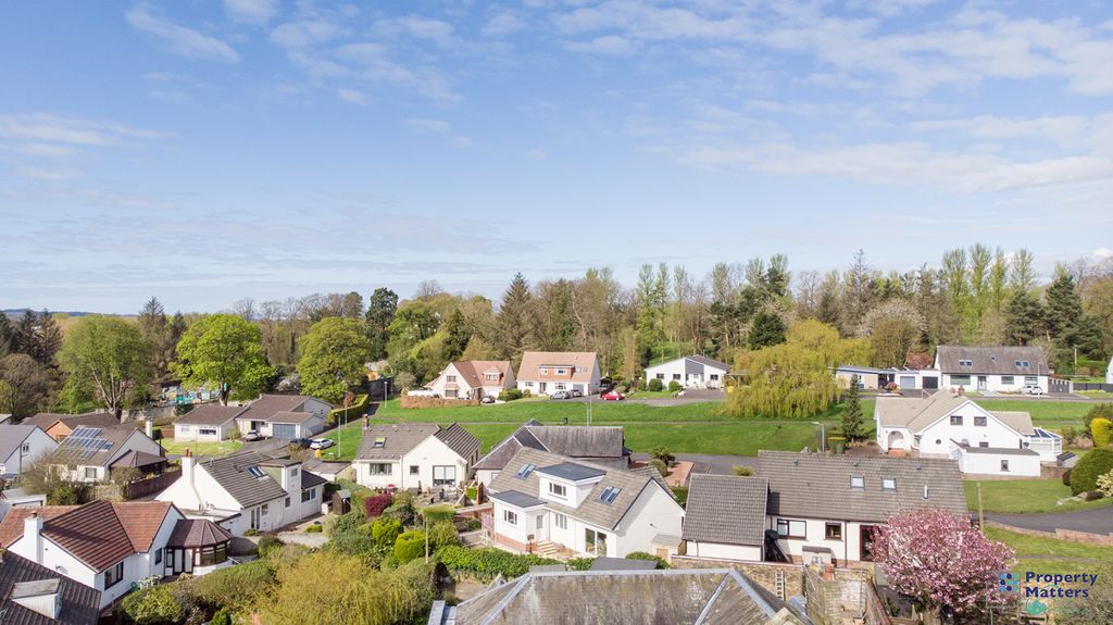 Property photo 2 of 20 Outlook