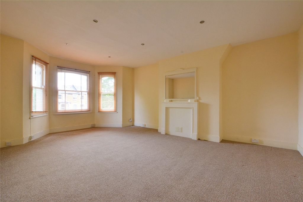 Property photo 2 of 6 Picture No. 22