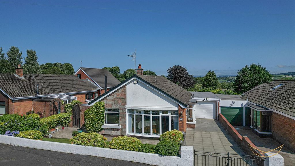 Property photo 2 of 43 Dhp-15.Jpg