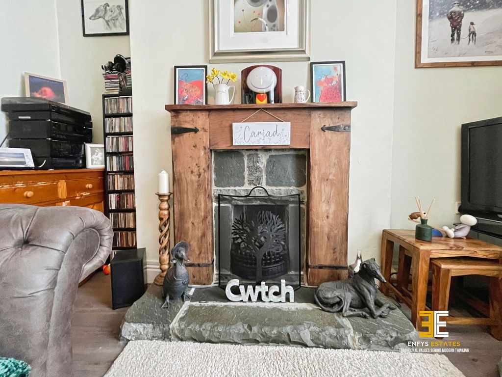 Property photo 3 of 26