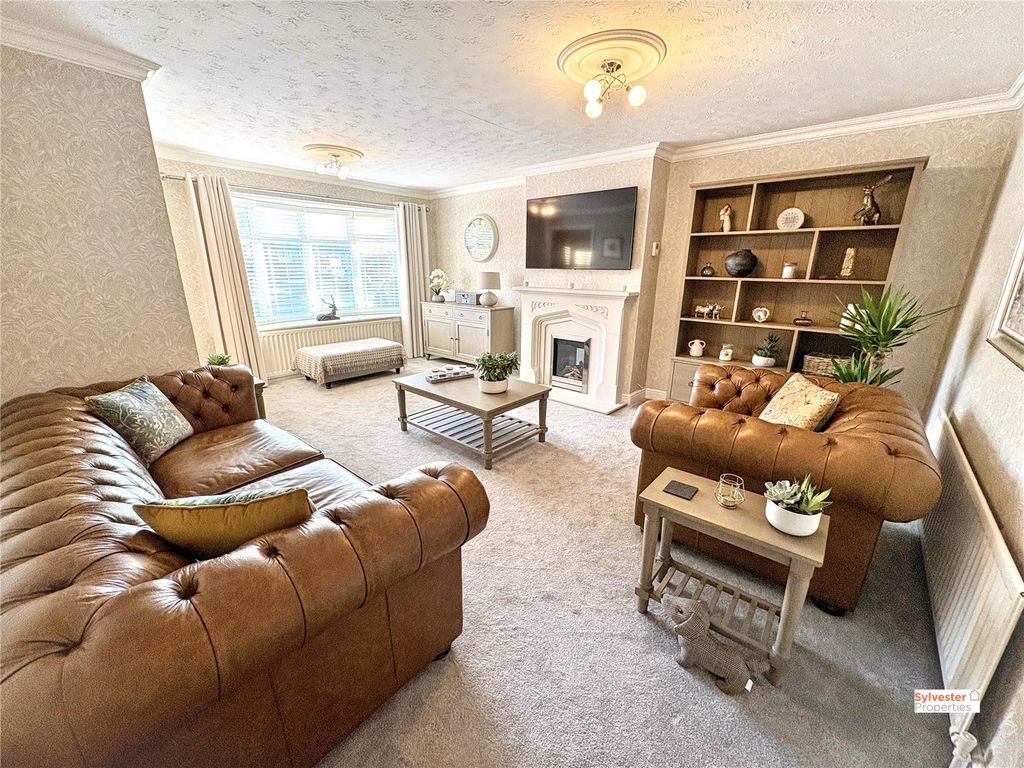 Property photo 3 of 28 Picture No. 21