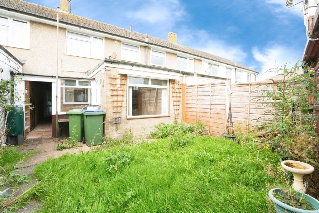 Property photo 3 of 17 Photo