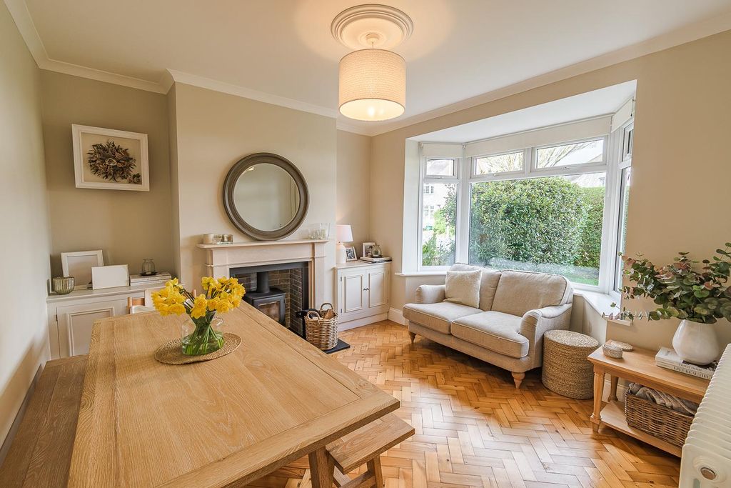 Property photo 3 of 22 Sitting / Dining Room