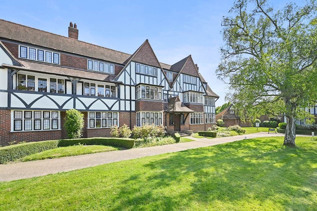 Property photo 2 of 12