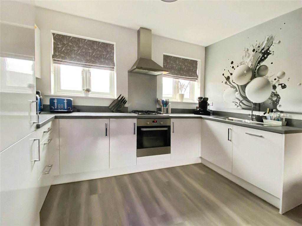 Property photo 3 of 7 Picture No. 08