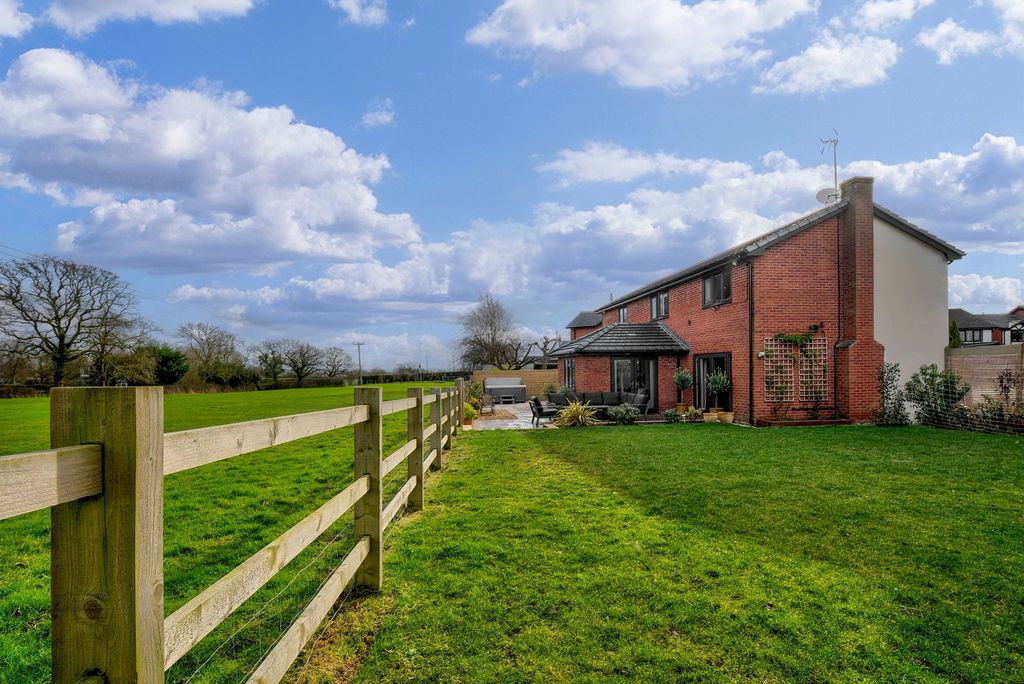 Additional image 28 of 5 bed detached house for saleMeadow Croft, Cross Lanes, Wrexham LL13