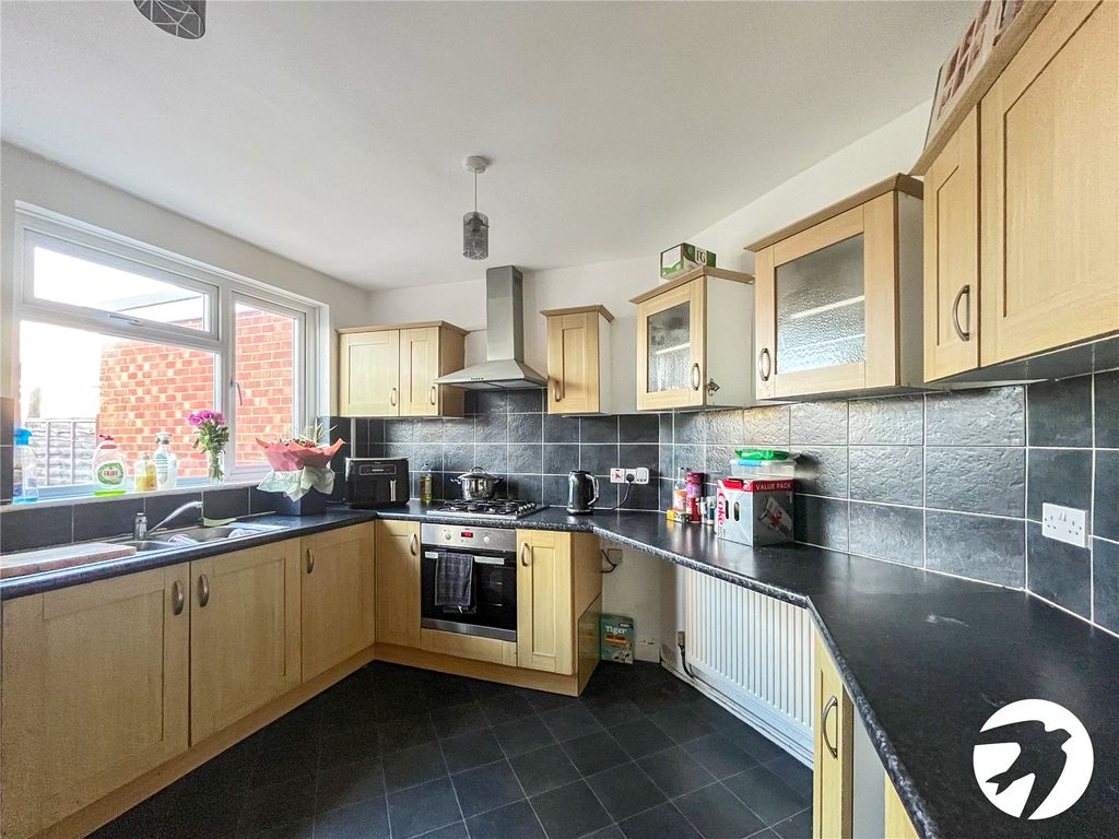 Property photo 3 of 12 Picture No. 05