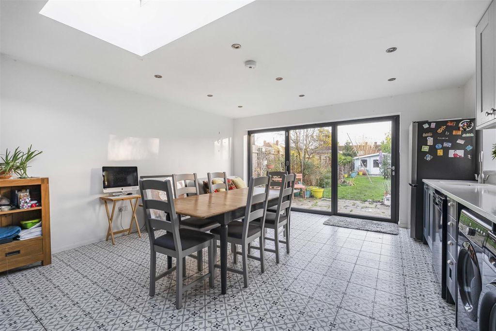 Property photo 3 of 31 10_69811.Jpg