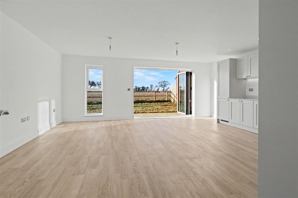 Property photo 3 of 36 Kitchen Diner