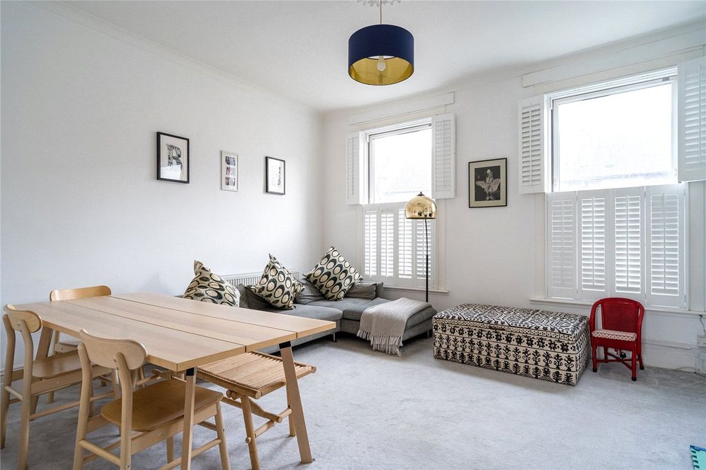 Property photo 2 of 11 Picture No. 15