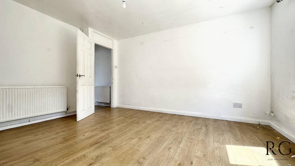 Property photo 3 of 10 Vnsgoufl60Gjpsmc7I9Gyg.Png