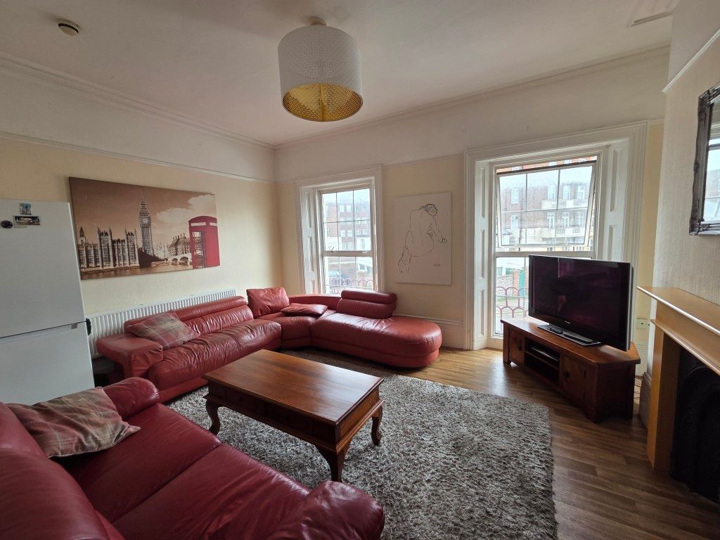 Property photo 3 of 15 First Floor Communal Living Room